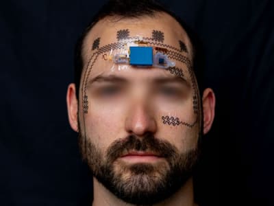 Tato Elektronik Dahi Pantau Otak dan Prediksi Kelelahan Mental Secara Real-Time