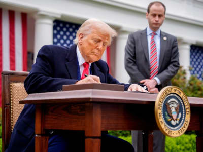 Pengadilan Amerika Hentikan Tarif Trump, Visa Mahasiswa China Diperketat