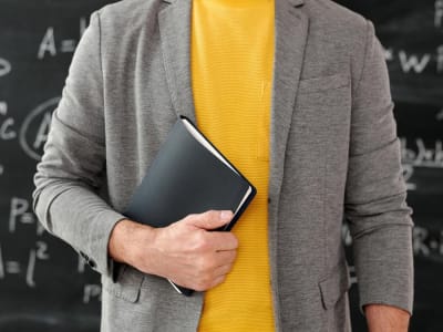 Insinyur Muda Tiongkok Pecahkan Misteri Teori Matematika Sulit IUT