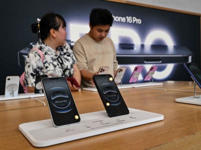 Persaingan Ketat dan Ekonomi Lesu Dorong Penurunan Penjualan iPhone di China