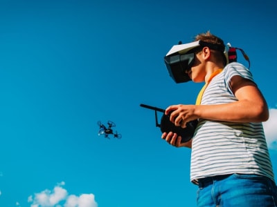 Rusia Resmi Perkenalkan Pendidikan Drone untuk Siswa SMP dalam Kurikulum Nasional