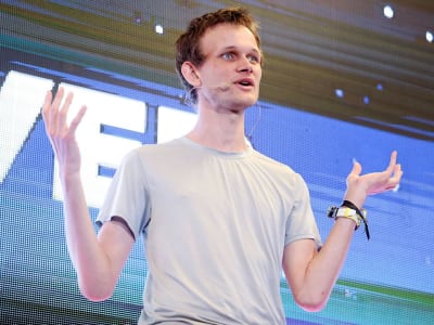 Vitalik Buterin Dukung Privasi Blockchain dengan Transaksi Rp38 Miliar Melalui Railgun
