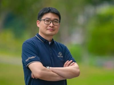 Profesor Lu Wei Pulang ke Cina Akibat Pemotongan Dana Penelitian oleh Trump