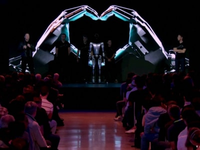 Amazon Kembangkan Robot Humanoid untuk Kurir Paket di Van Listrik