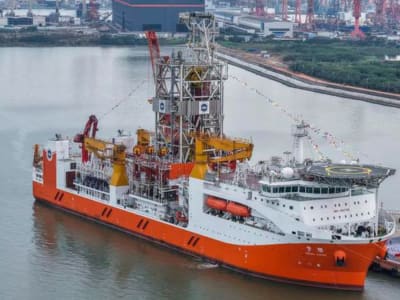 Meng Xiang: Kapal Pengeboran Laut Dalam China Menjelajah Interior Bumi