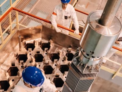 Langkah Penting Rosatom Tutup Siklus Bahan Bakar Nuklir dengan TVS-5