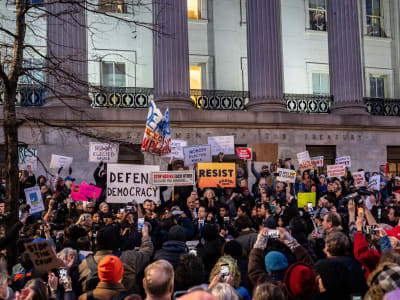 Tips Melindungi Data Pribadi Saat Mengikuti Aksi Protes di Amerika