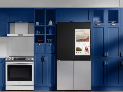 Kulkas Pintar Samsung Dilengkapi Pengenalan Suara Multi-Pengguna Bixby