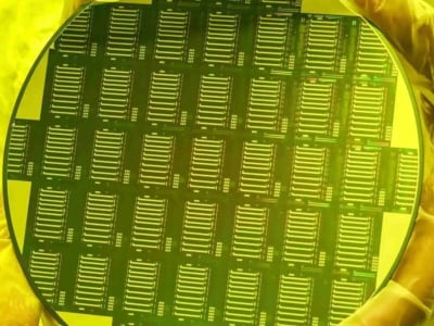 China Mulai Produksi Chip Fotonik Lithium Niobat untuk AI dan Komputasi Masa Depan