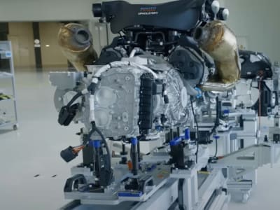 Bugatti Tourbillon: Hypercar Hybrid V16 dengan Tenaga 1.800 HP Terbaru