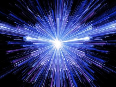 Simulasi Laser Petawatt Ciptakan Cahaya dari Kekosongan Ruang Hampa