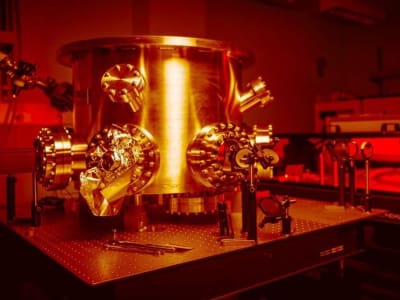 Model Baru Menjelaskan Penyebab Turbulensi Berlebih di Tepi Plasma Tokamak