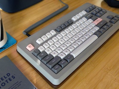 Seneca: Keyboard Mewah Berharga Rp 59.20 juta ($3,600) untuk Penggemar Setia Keyboard