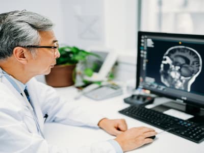 China Luncurkan Uji Klinis Teknologi Antarmuka Otak Kecil dan Fleksibel