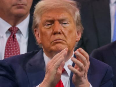 Trump Mobile Meluncur, Tantang Apple dan Pasar Smartphone Global