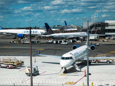 Data Penerbangan Warga Dijual ke Pemerintah, Ancaman Privasi Meningkat