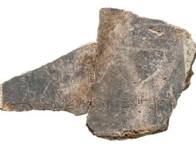 Penemuan Fragmen Lukisan Romawi Terbesar Ungkap Kehidupan Mewah London Kuno