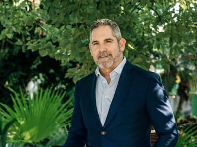 4 Cara Sederhana Menghormati Uang dan Membangun Kekayaan ala Grant Cardone