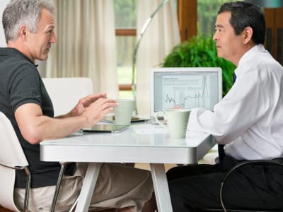 XRP Vs Ethereum: Mana Kripto Terbaik untuk Investasi Jangka Panjang 2025?