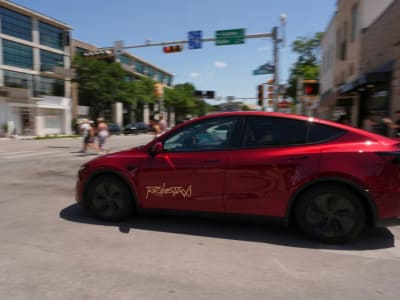 Tesla Meluncurkan Robotaxi di Austin, Tapi Baidu Sudah Lebih Dulu Tes Layanan