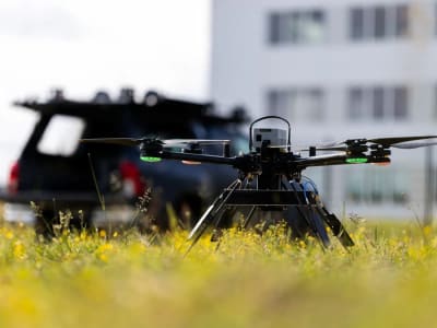 Thales Perkenalkan Alat Peperangan Elektronik Ringan untuk Drone di Paris Air Show 2025