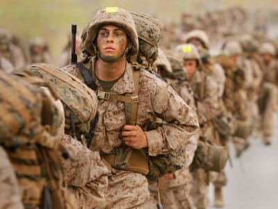 Penggunaan Marinir Aktif Federal Melawan Protes Imigran Di Los Angeles