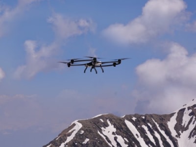 Raphe mPhibr Dorong Kemandirian Drone Militer India dengan Pendanaan Rp 1.64 triliun ($100 Juta) 