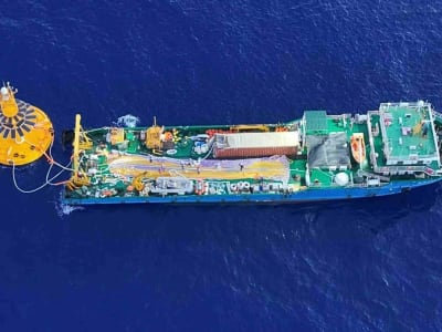 Platform Terapung Canggih Pantau Cuaca dan Laut di Laut China Selatan
