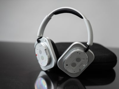 Headphone 1 Nothing dengan Desain Unik dan Fitur Canggih Siap Bersaing