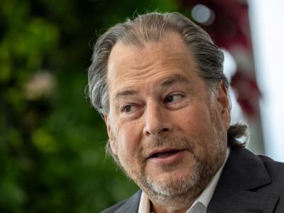 CEO Perusahaan Besar Klaim AI Ambil Alih Pekerjaan: Fakta dan Tantangannya