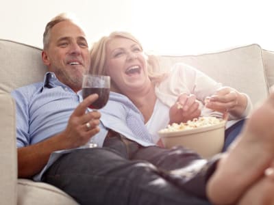 Apakah Waktu Tepat Membeli Saham Netflix Menjelang Laporan Keuangan Juli 2025?