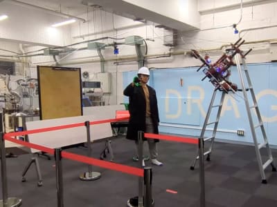 Kontrol Drone Pakai Tangan: Sistem Teleoperasi Baru yang Presisi untuk Navigasi 3D