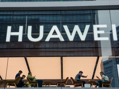 Tuduhan Penyalinan Model AI Huawei vs Alibaba Mengguncang Industri China