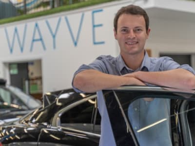 Alex Kendall dan Wayve: Revolusi Kendaraan Otonom Tanpa Peta Tradisional
