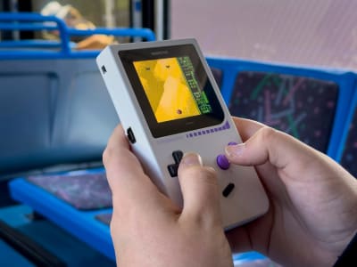 Chromatic Game Boy Kembali Dijual dengan Warna Baru dan Aksesori Baru