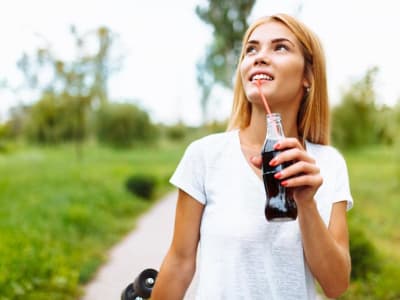 Saham Coca-Cola dan Netflix Tahan Banting Meski Tarif Trump Meningkat