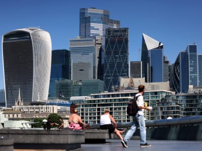 Penurunan Lowongan Kerja di Inggris Dipicu Oleh Kecerdasan Buatan dan Ekonomi Lambat