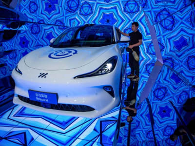 HSBC Prediksi Pasar Robotaksi di Cina Bisa Capai USD 40 Miliar per Tahun