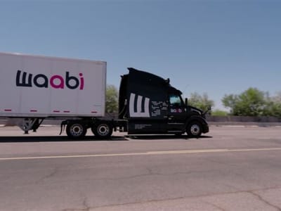 Waabi Gunakan Simulasi AI untuk Latih Truk Otonom Tanpa Perlu Jalan Nyata