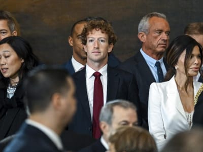 Gugatan USRp 131.56 triliun ($8 Miliar)  terhadap Mark Zuckerberg atas Skandal Data Facebook