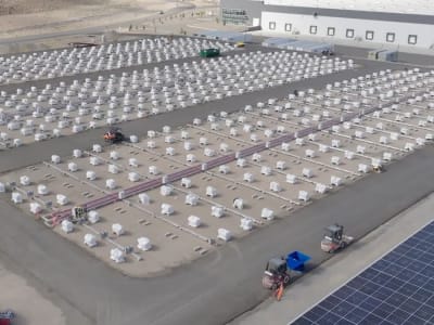 GM dan Redwood Materials Ubah Baterai Mobil Listrik Bekas Jadi Solusi Energi