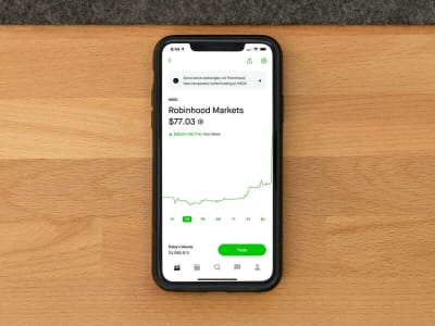 Robinhood Naik Pesat di 2025: Peluang Investasi dan Perkembangan Produk Baru