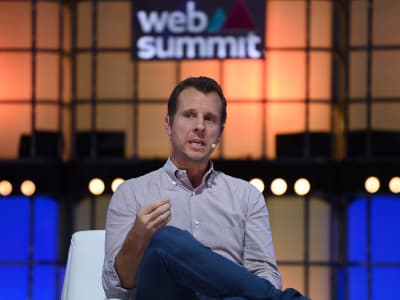 Dari Penolakan Shark Tank ke Penjualan Miliaran: Kisah Sukses Ring