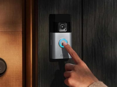 Ring Kembali Izinkan Polisi Minta Video dari Pengguna Lewat Kerja Sama dengan Axon