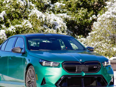 BMW M5 2025 G90: Hebat di Tikungan tapi Kurang Berkarakter dan Berat