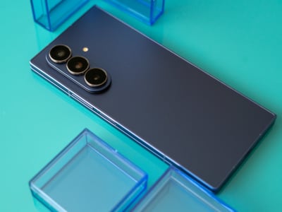 Galaxy Z Fold 7: Ponsel Lipat Tipis dan Canggih tapi Mahal dan Berbobot