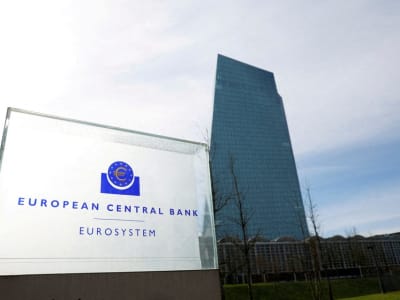 ECB Awasi Risiko Perdagangan, Siber, dan Krisis Dolar buat Bank Eropa