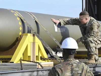 Ilmuwan China Temukan Cara Menembak Jatuh Bom Bunker Raksasa AS