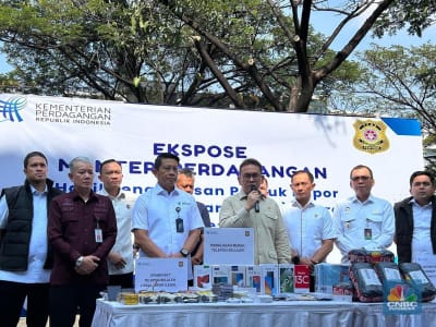 Kemendag Bongkar Ruko Perakitan Smartphone Ilegal Senilai Rp17,6 Miliar