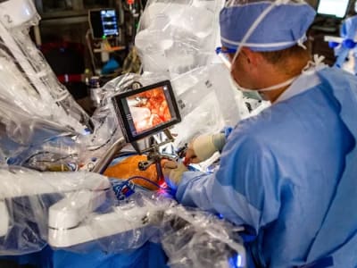 Inovasi Operasi Katup Jantung Tanpa Sayatan Dada dengan Bantuan Robotik